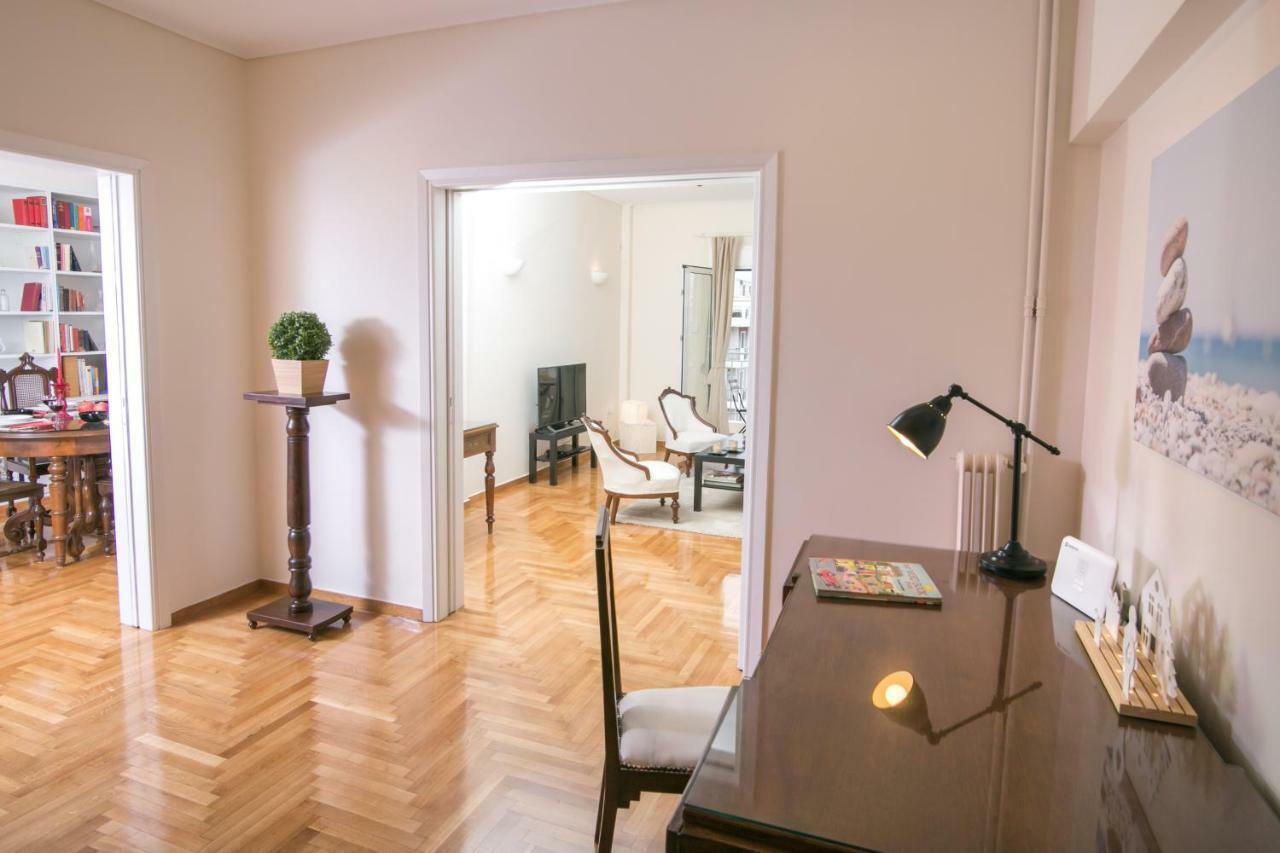 Apartamento Magnificent Luxury Retrostyle Flat Acropolis View Atenas Exterior foto